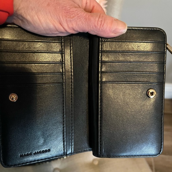 Marc Jacob’s black leather grain purse with wallet NWOT! - Picture 2 of 5